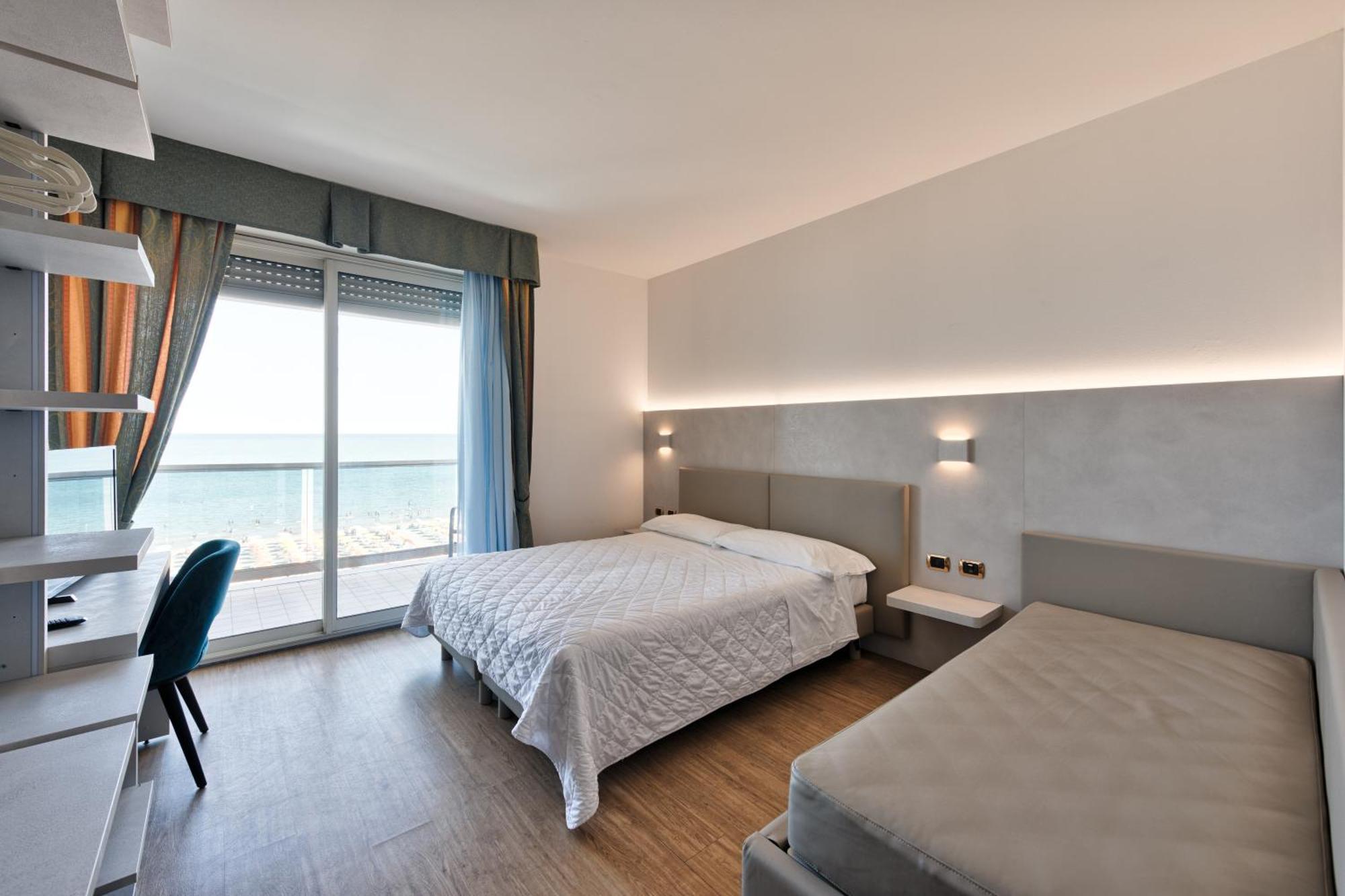 Hotel Columbus Lignano Sabbiadoro Luaran gambar