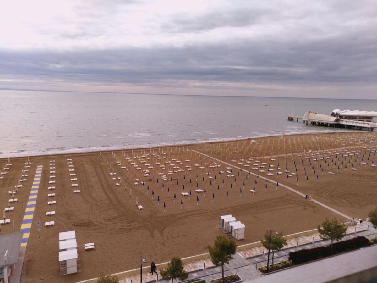 Hotel Columbus Lignano Sabbiadoro Luaran gambar